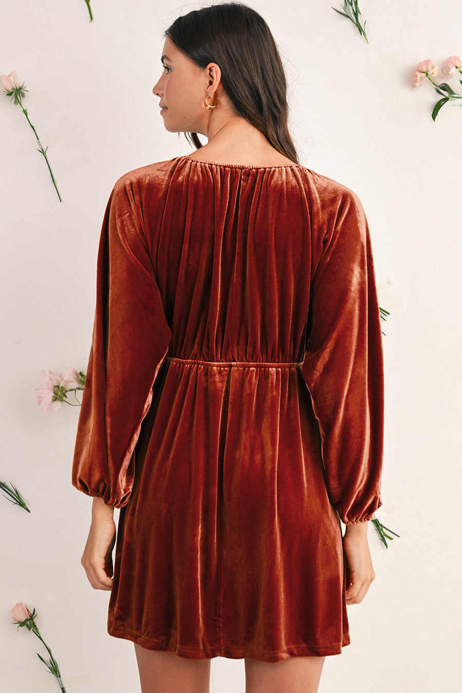 Clay Elastic V-Neck Puff Sleeve Flowy Velvet Dress