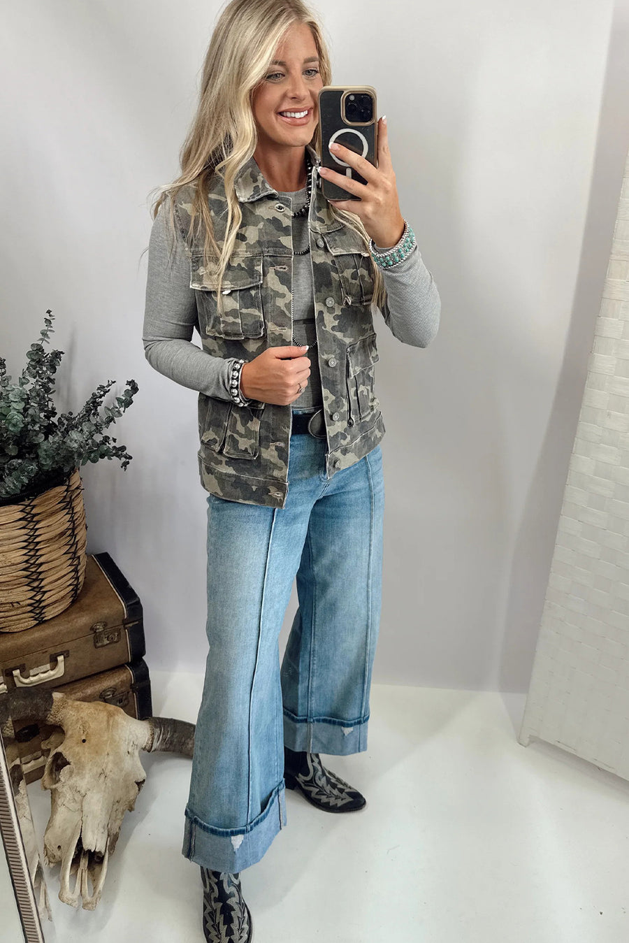 Camouflage Print Cargo Pocket Button-Up Denim Vest