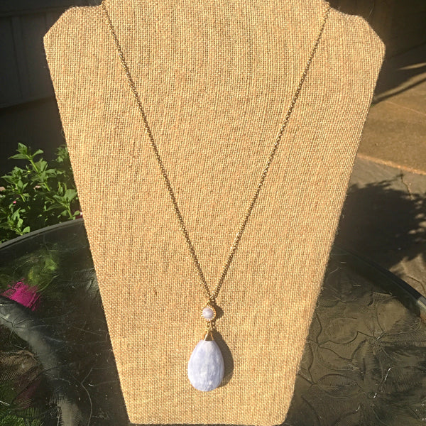 Gold Tone Wire-Wrapped Teardrop Stone Necklace- Blue