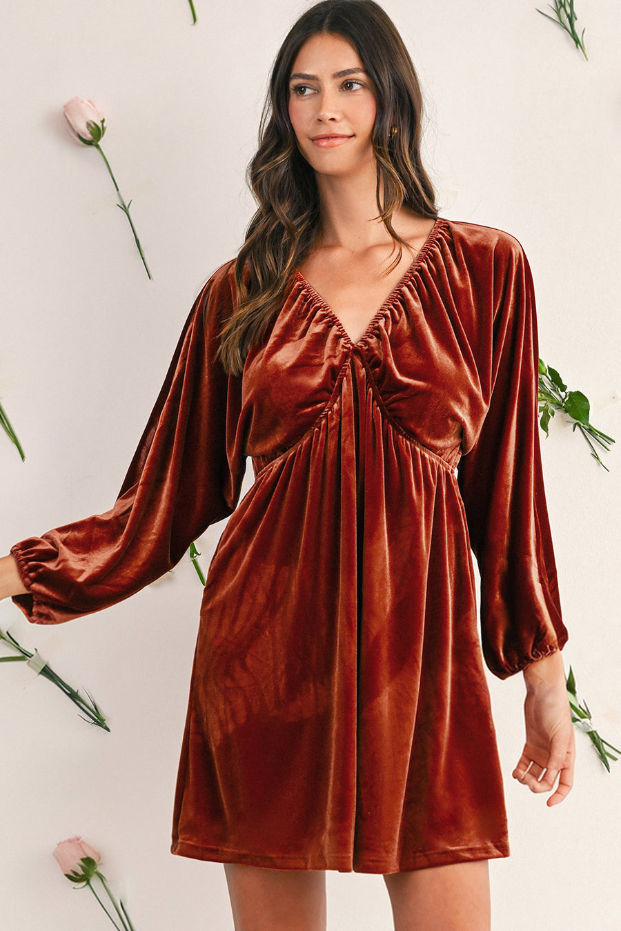 Clay Elastic V-Neck Puff Sleeve Flowy Velvet Dress