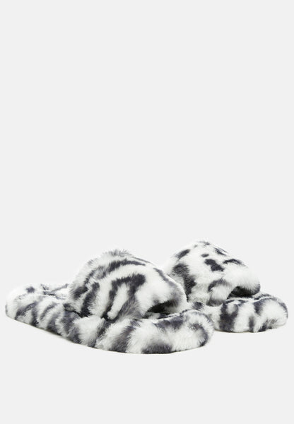 Snuggle-In Indoor Fur Flats- 2 Colors