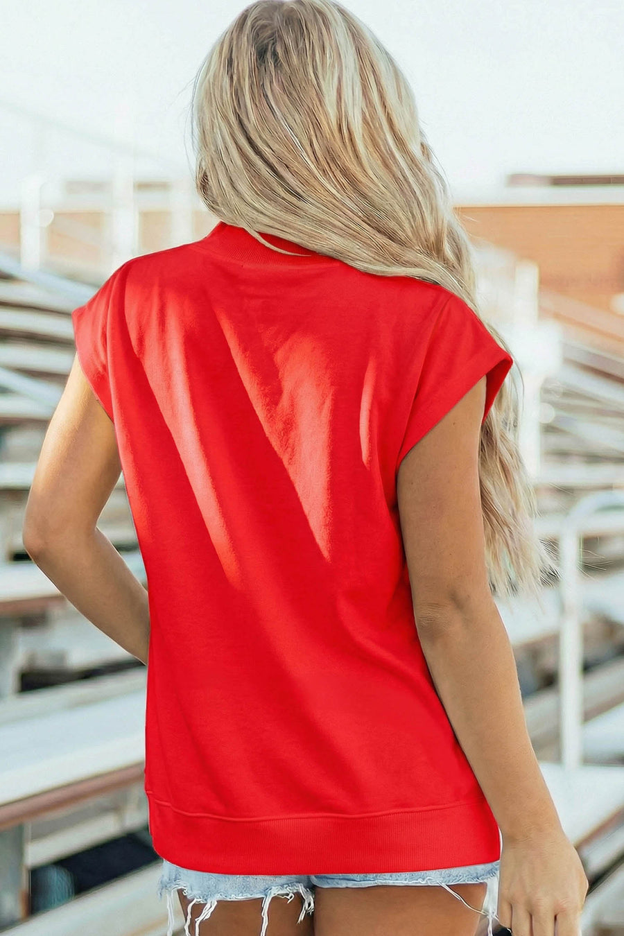 Red Sequin American Flag Balloon Dog Patches Mock Neck Short Sleeve T-Shirt