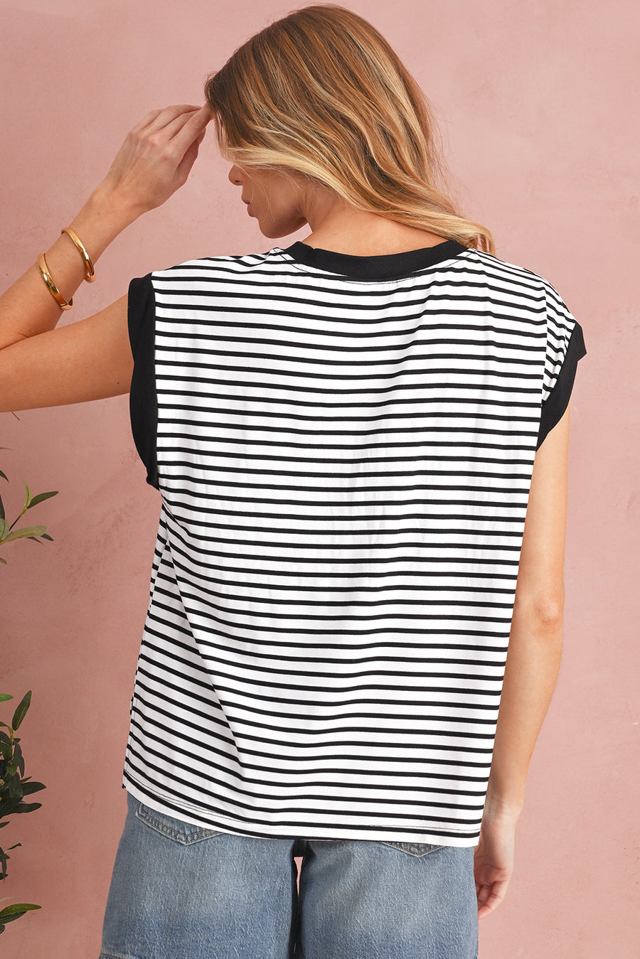 Striped Chest Pocket Crew Neck Muscle Tee- 2 Colors