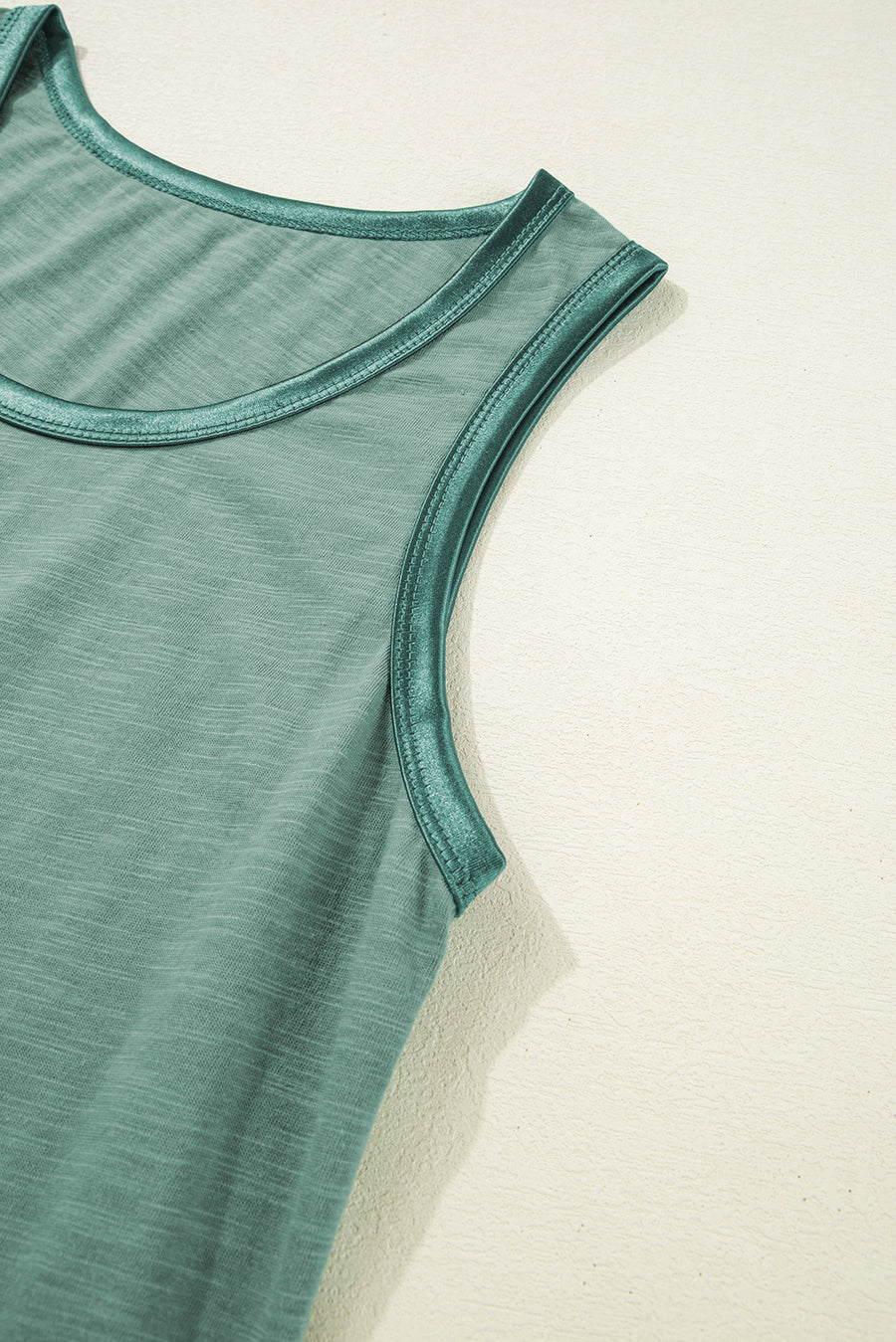 Contrast Trim Crew Neck Tank Top- 2 Colors