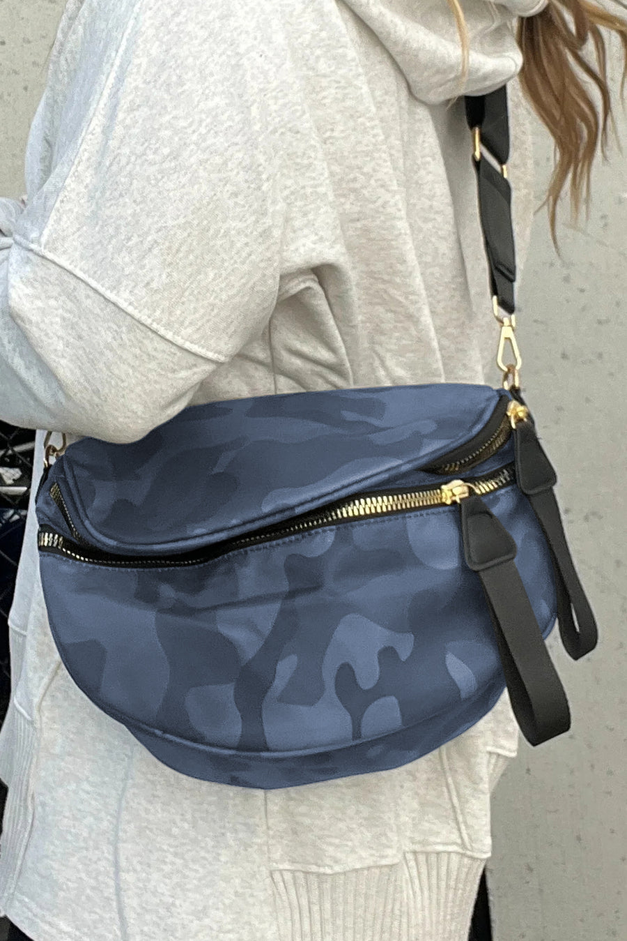 Graphic Print Gold Chain Crossbody Bag- 6 Styles