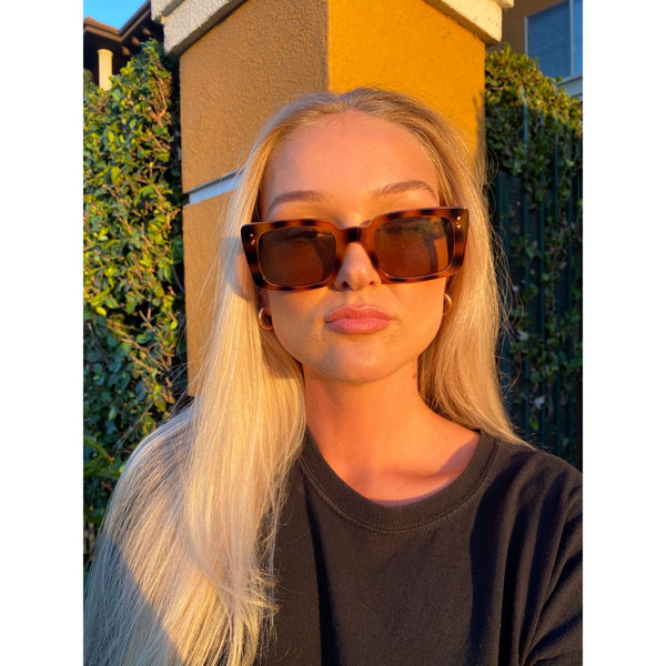 NOGALES | Retro Vintage Rectangle Fashion Sunglasses- Black