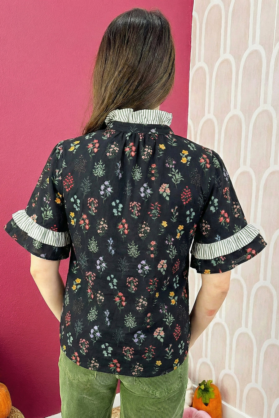 Black Floral Contrast Trim Frilled Neck Ruffled Short Sleeve Blouse
