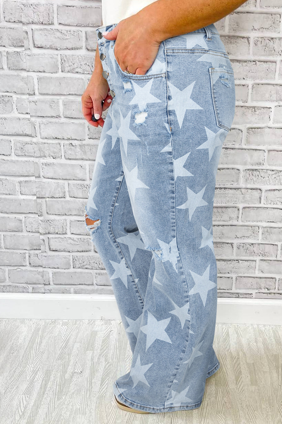 Plus Size Star Print Button Fly Slit Knee Destroyed Jeans