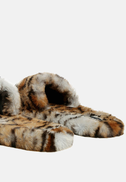 Snuggle-In Indoor Fur Flats- 2 Colors