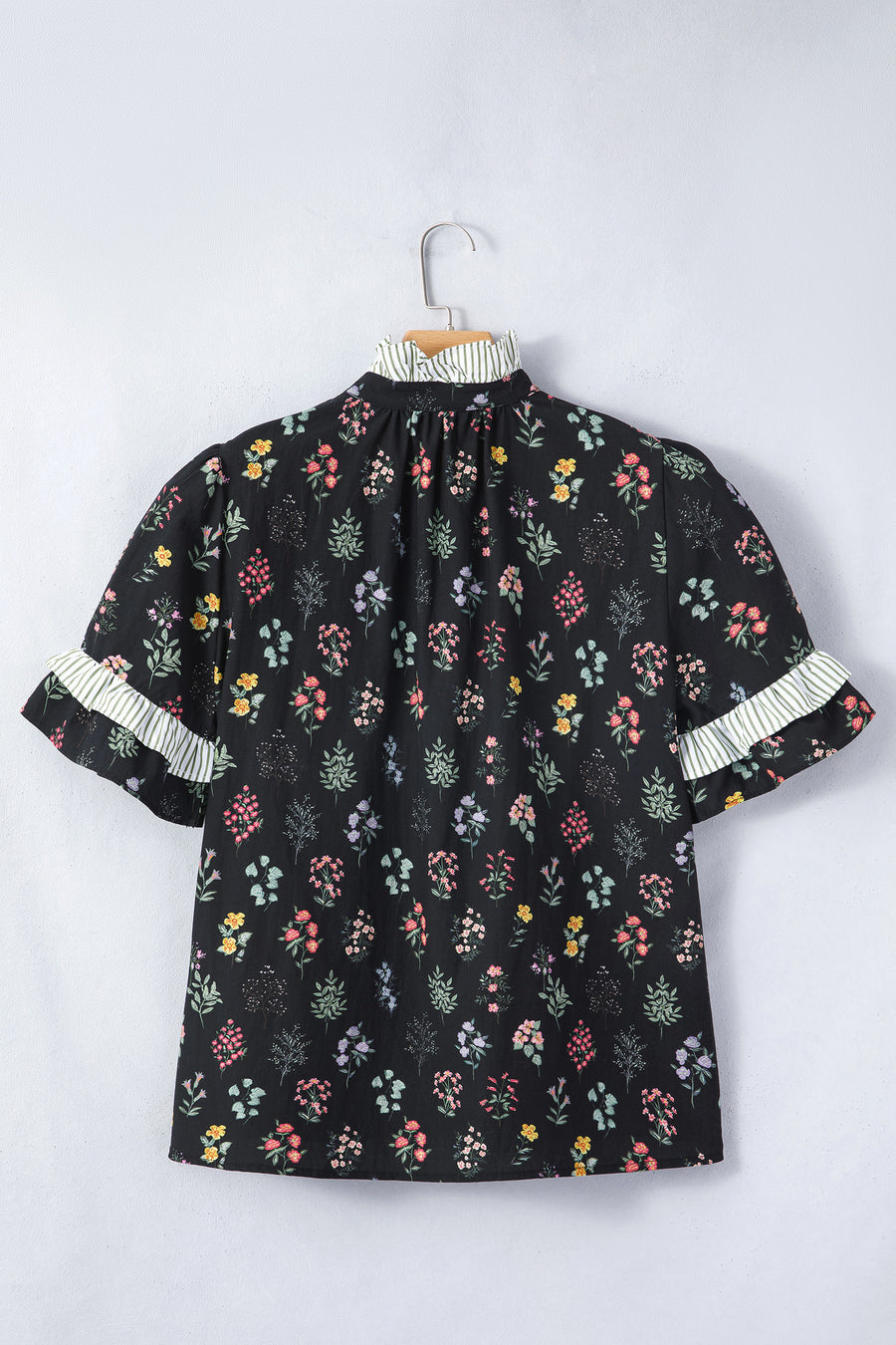 Black Floral Contrast Trim Frilled Neck Ruffled Short Sleeve Blouse