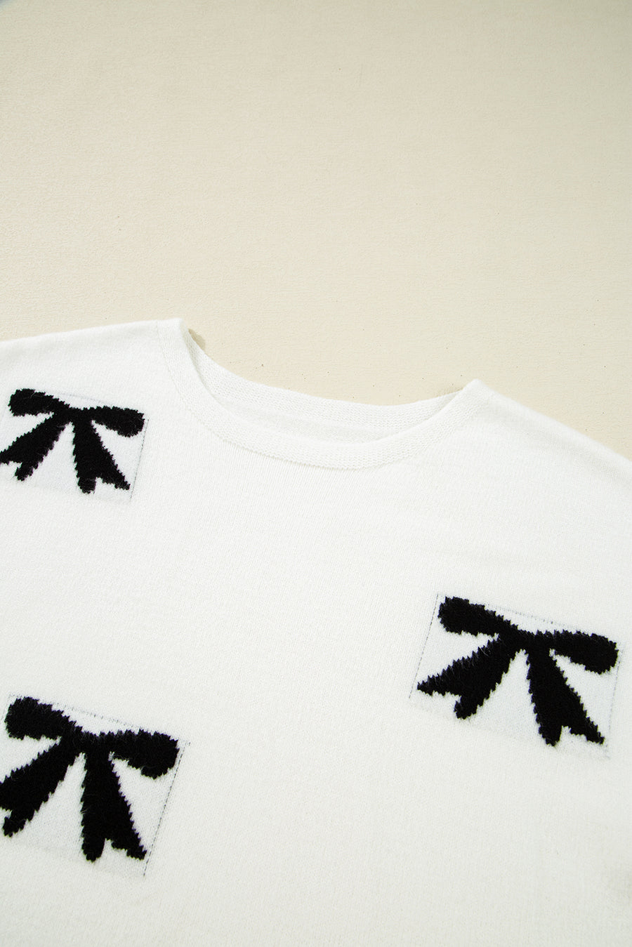 Black Bow Pattern Short Sleeve Knit Sweater
