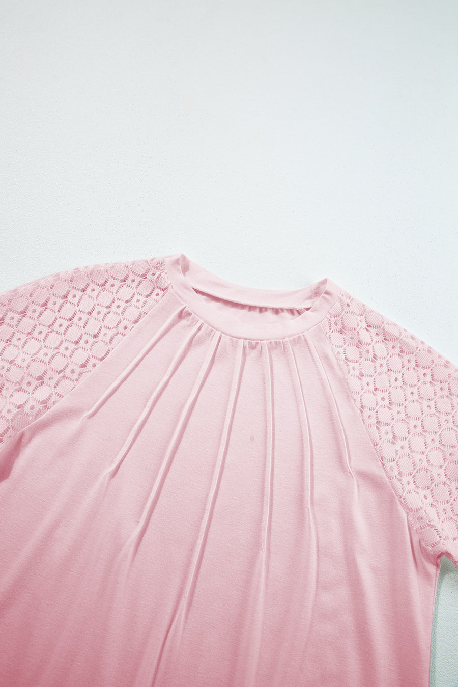 Seamed Detail Contrast Lace Raglan Sleeve T-Shirt- 2 Colors