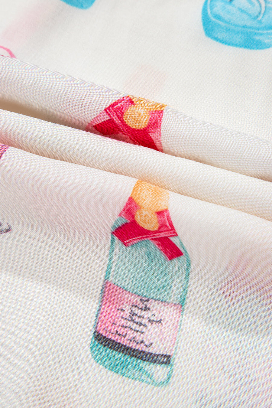 Plus Size White Wine & Heart Print Bow Decor Pajama Set