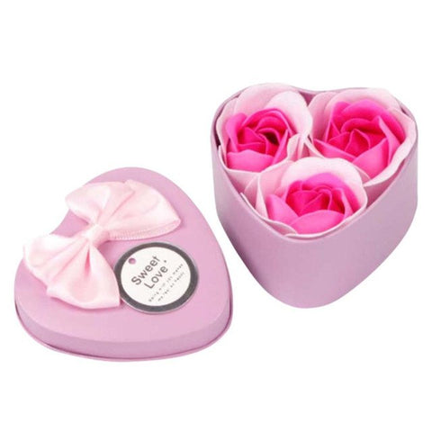 Heart-Shaped Box of 3 Scented Paper Roses- Pink